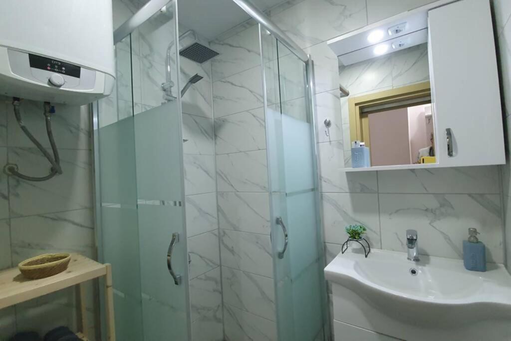 2+1 Apartm With Garden + Balcony , At Ladies Beach Kusadasi Bagian luar foto