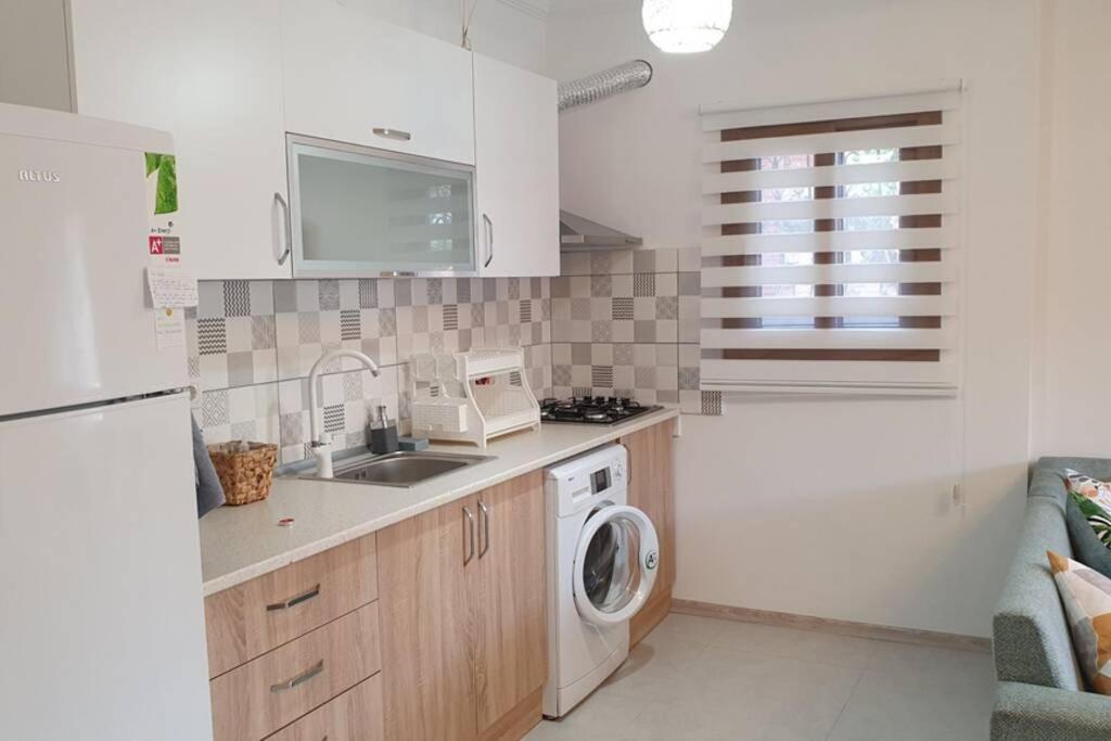 2+1 Apartm With Garden + Balcony , At Ladies Beach Kusadasi Bagian luar foto